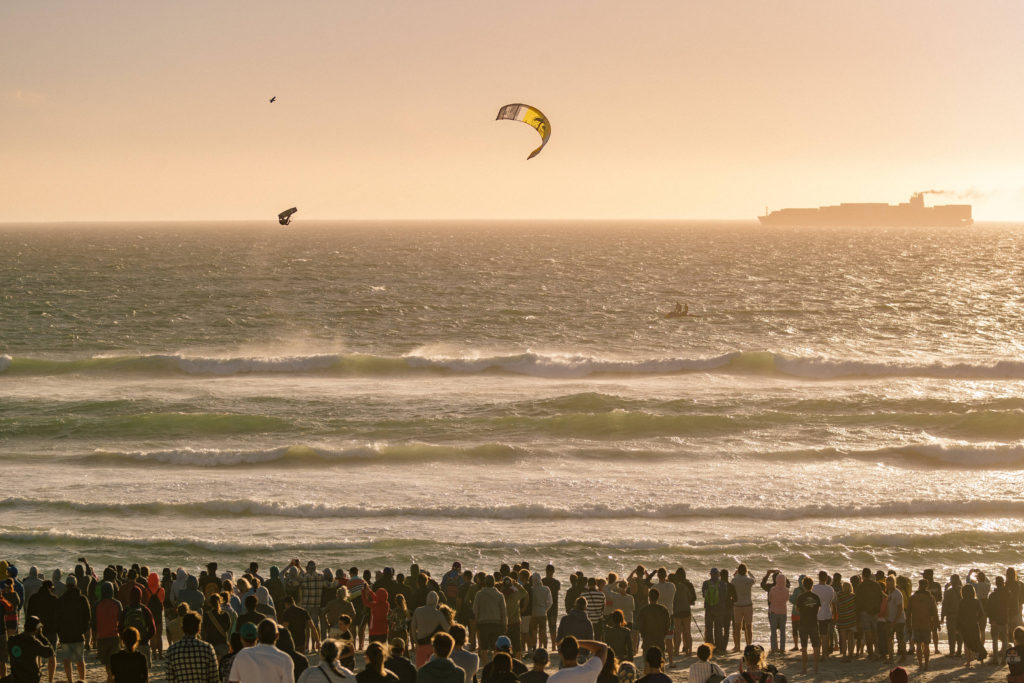 Liam Whaley competes at Red Bull King Of The Air, Kite Beach, Cape Town on January 31, 2018 // Ydwer van der Heide /